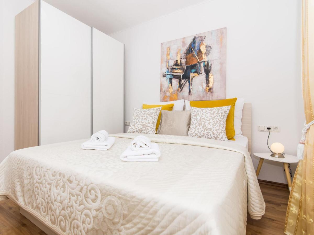 Apartment Villa Nikaroni-1 By Interhome Trogir Eksteriør billede
