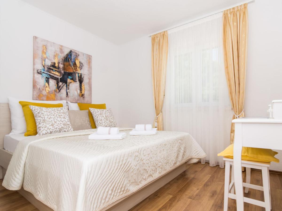Apartment Villa Nikaroni-1 By Interhome Trogir Eksteriør billede