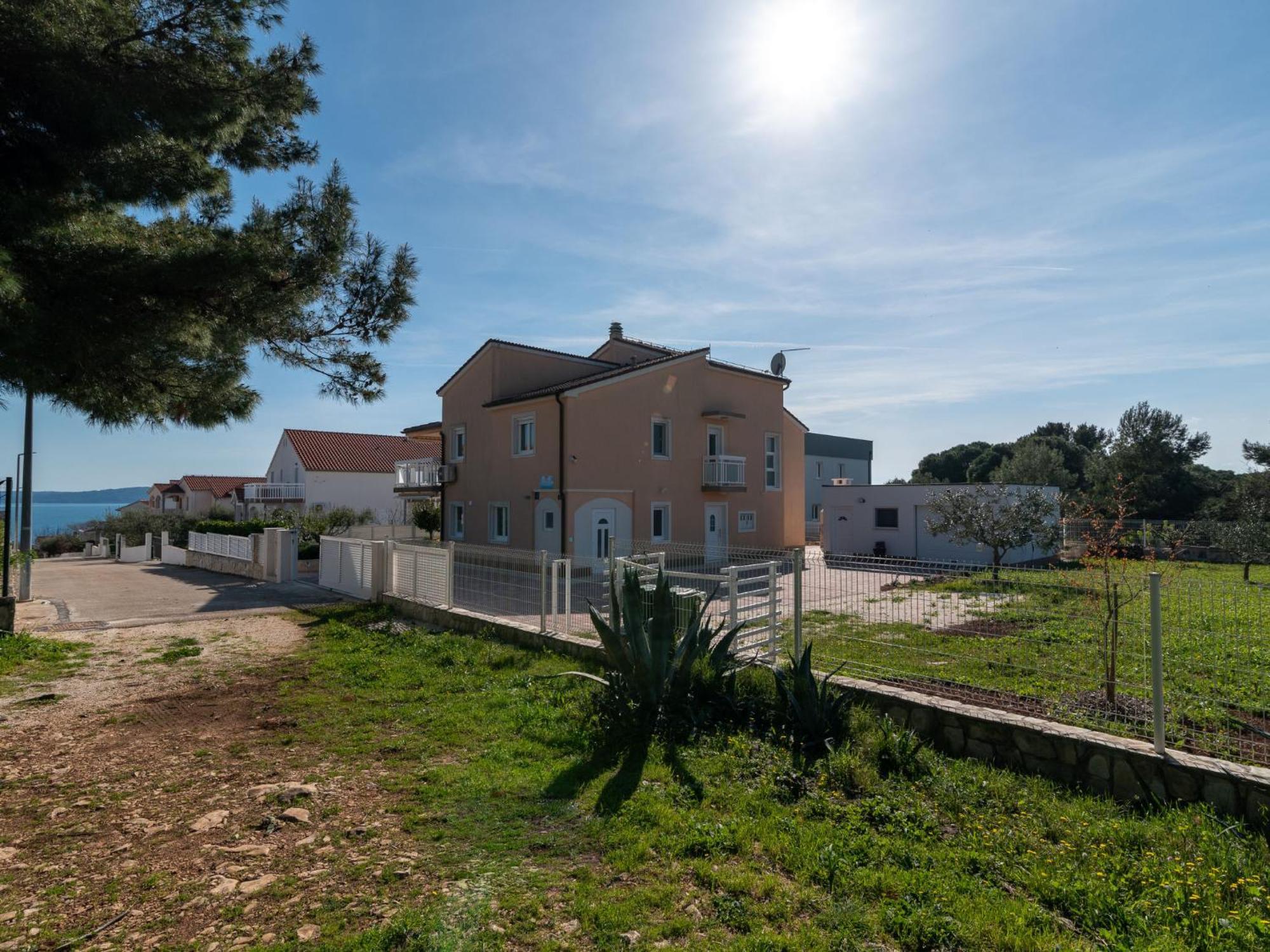 Apartment Villa Nikaroni-1 By Interhome Trogir Eksteriør billede