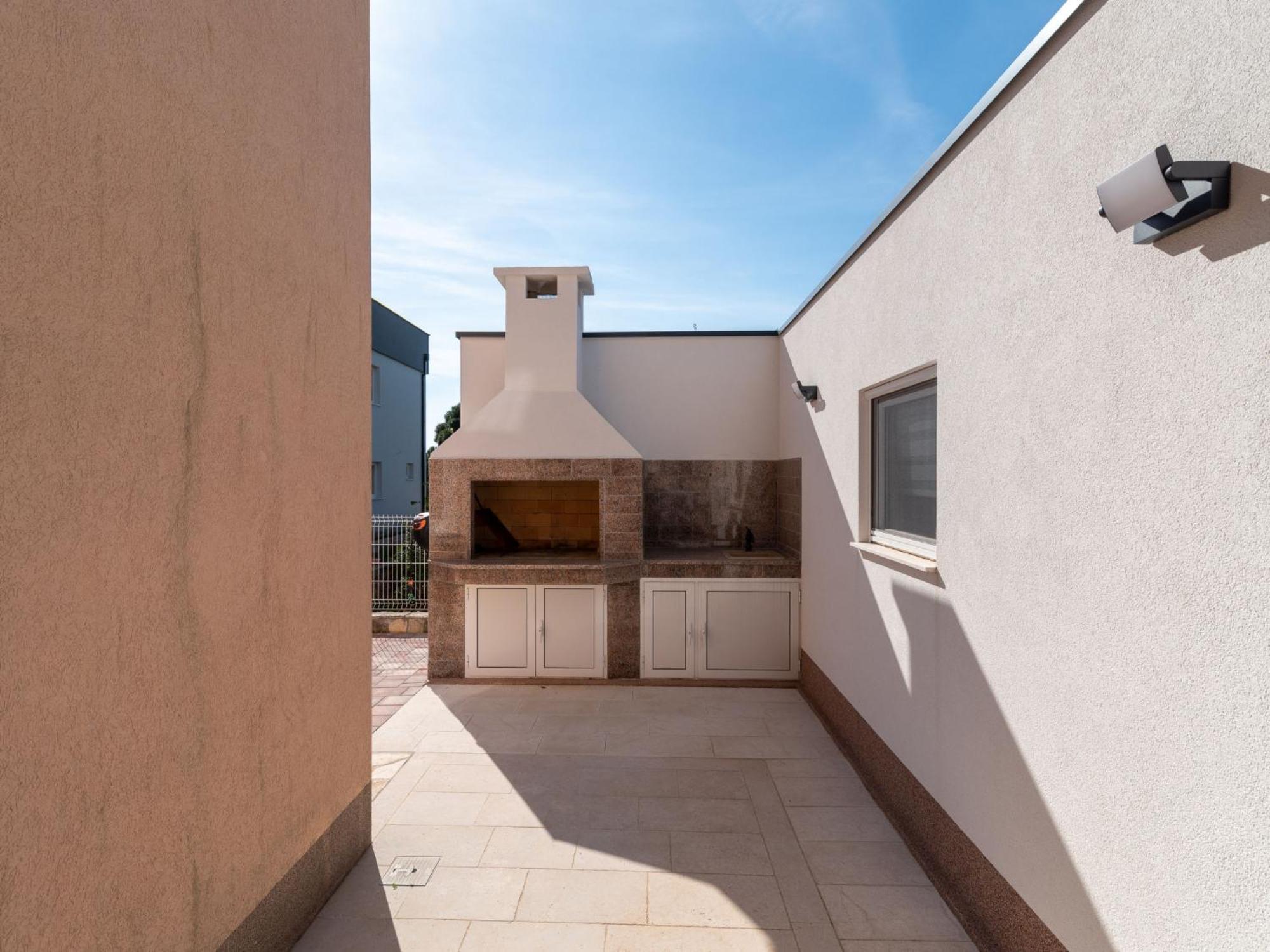 Apartment Villa Nikaroni-1 By Interhome Trogir Eksteriør billede